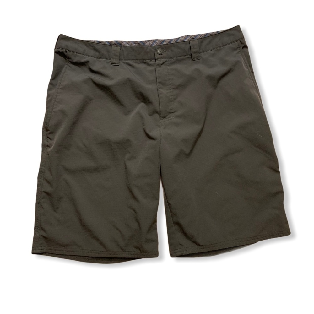 The North Face men’s active shorts size 38